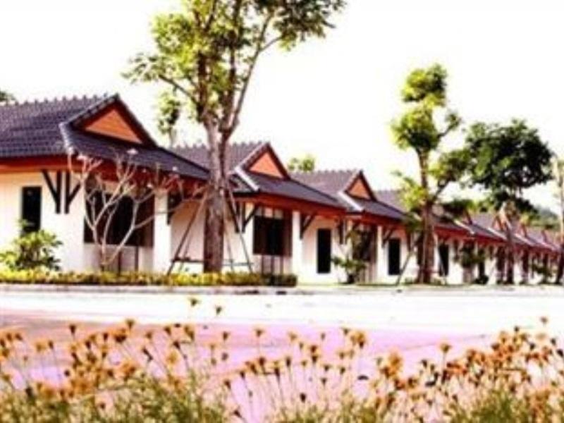 Bangrak Resort Nakhon Sawan Eksteriør billede